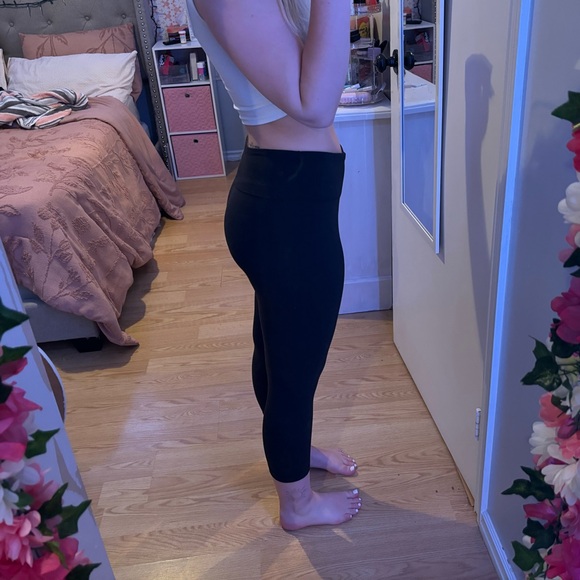 LULULEMON LOW RISE CROP - Picture 4 of 4